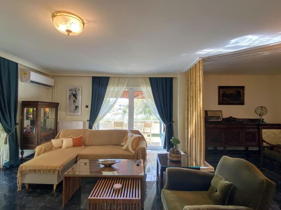 Sarakin'S Mansion Luxury Retreat Apartment Atena Exterior foto