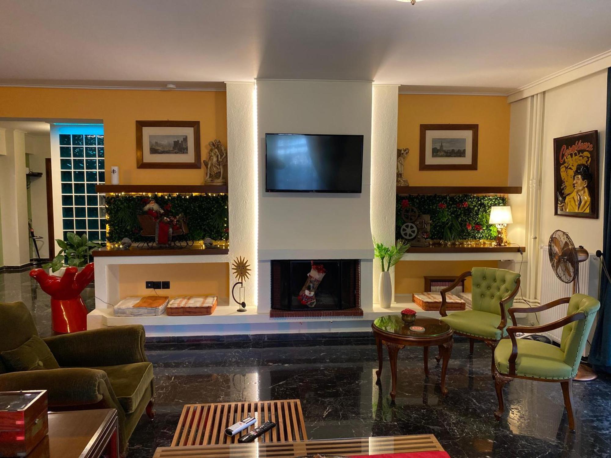 Sarakin'S Mansion Luxury Retreat Apartment Atena Exterior foto